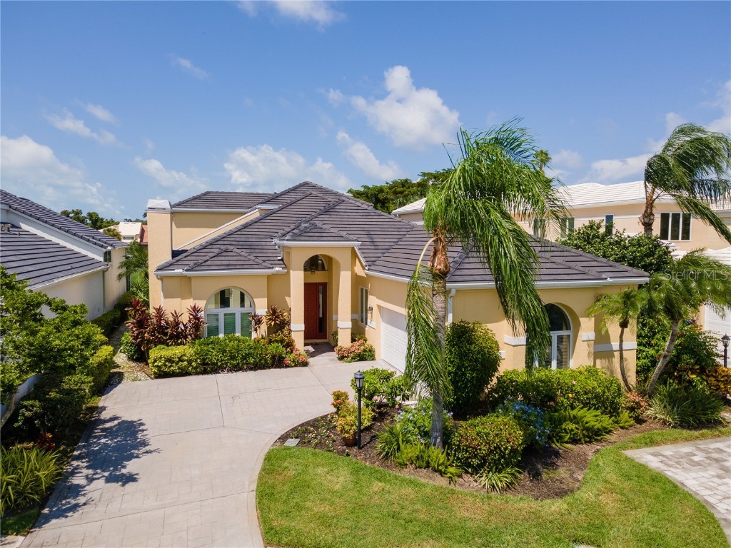 7742 Club Lane Sarasota FL 34238 A4619529 image1