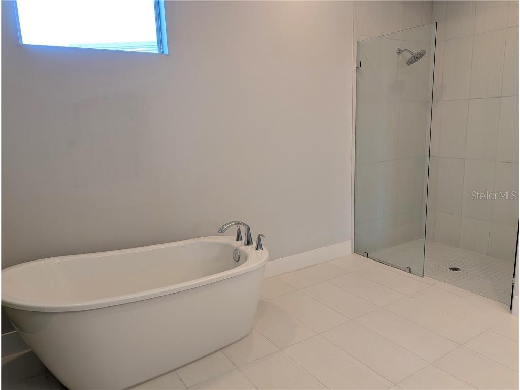 7744 Sandhill Lake Drive Sarasota FL 34241 A4675923 image14