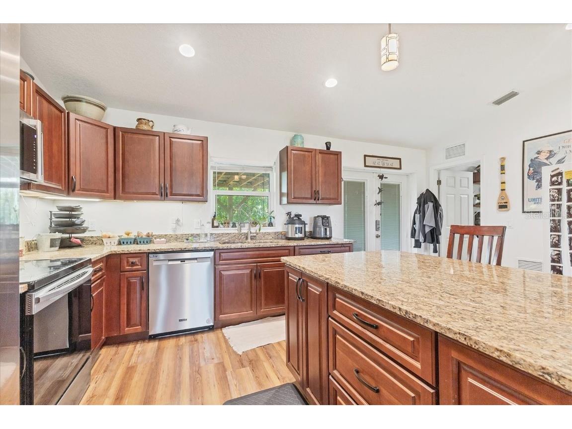 7745 Wauchula Rd Myakka City FL 34251 A4654057 image18