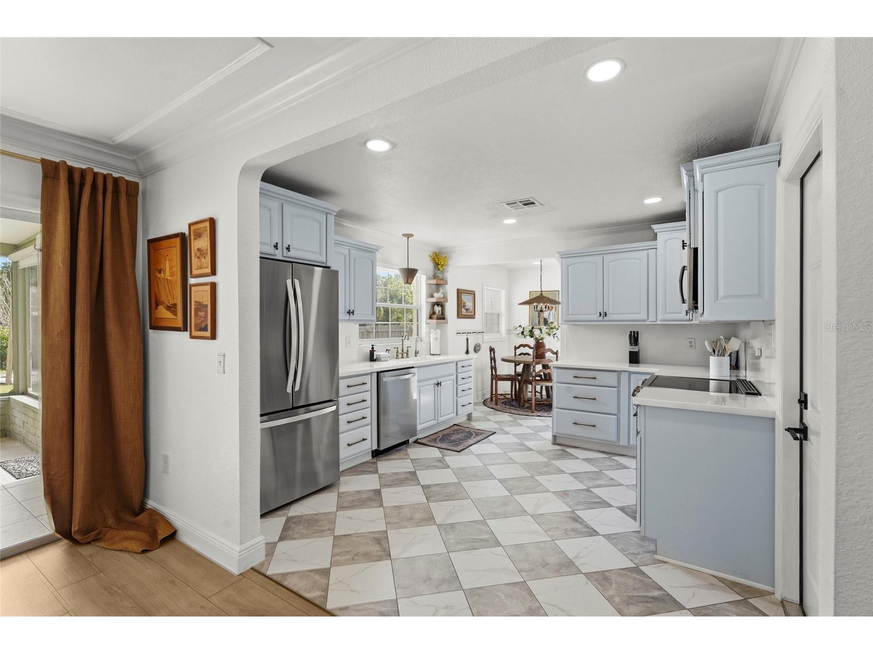 7746 Westmoreland Drive Sarasota FL 34243 A4688339 image10