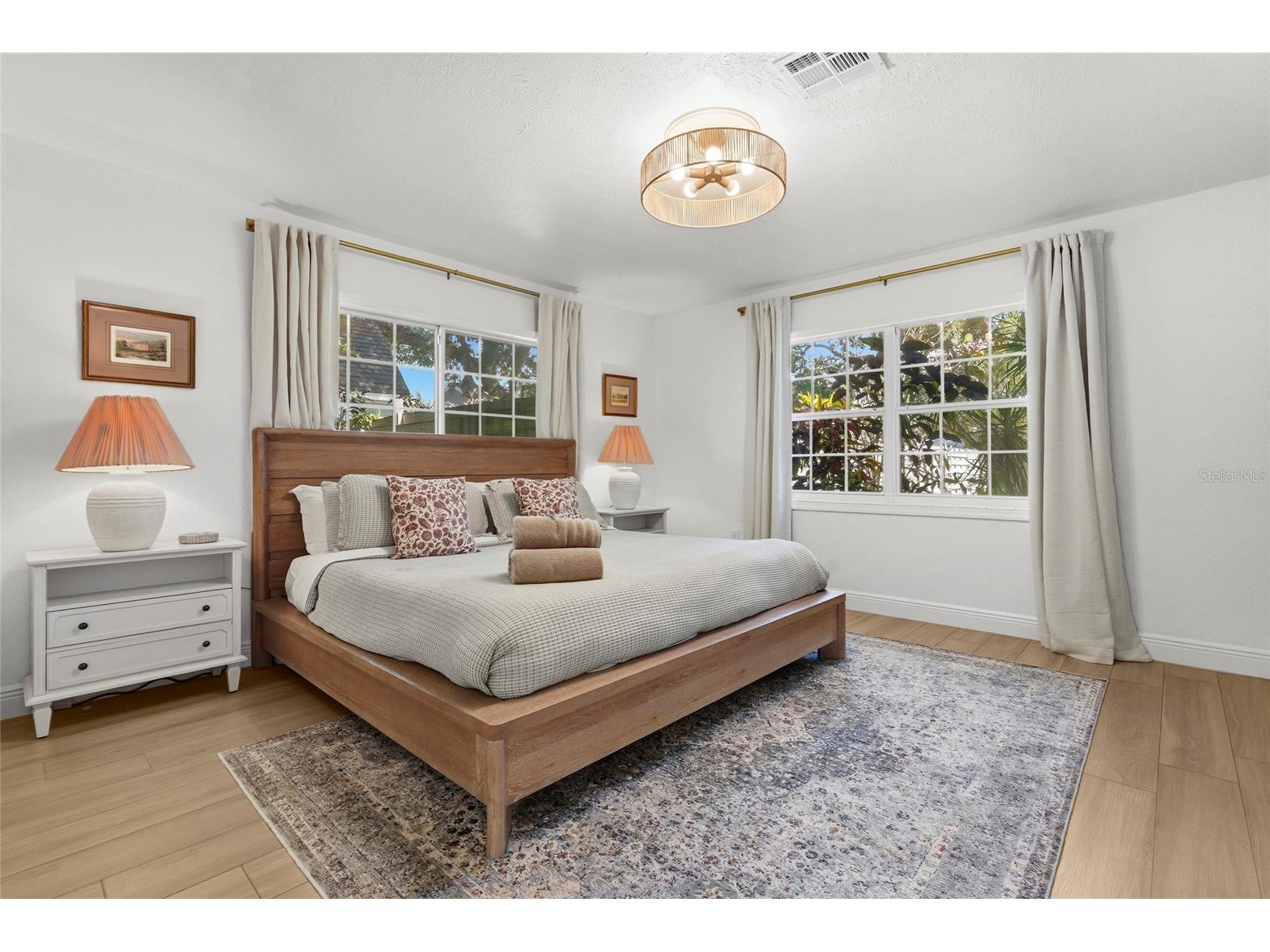 7746 Westmoreland Drive Sarasota FL 34243 A4688339 image18