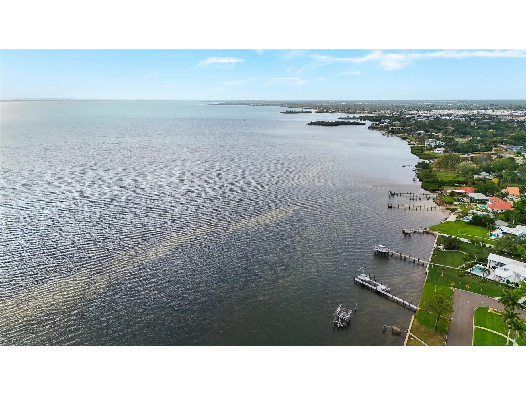 7746 Westmoreland Drive Sarasota FL 34243 A4688339 image39