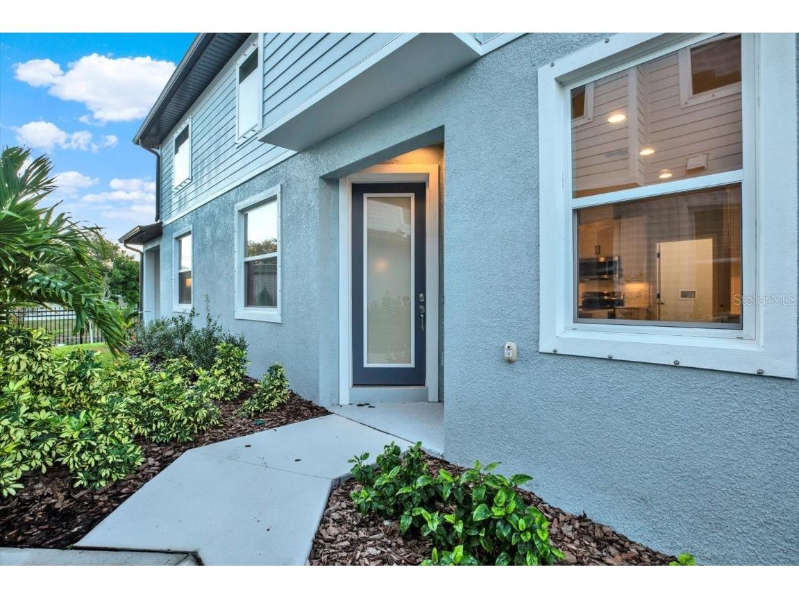 7749 93rd Street N Seminole FL 33777 TB8447679 image2