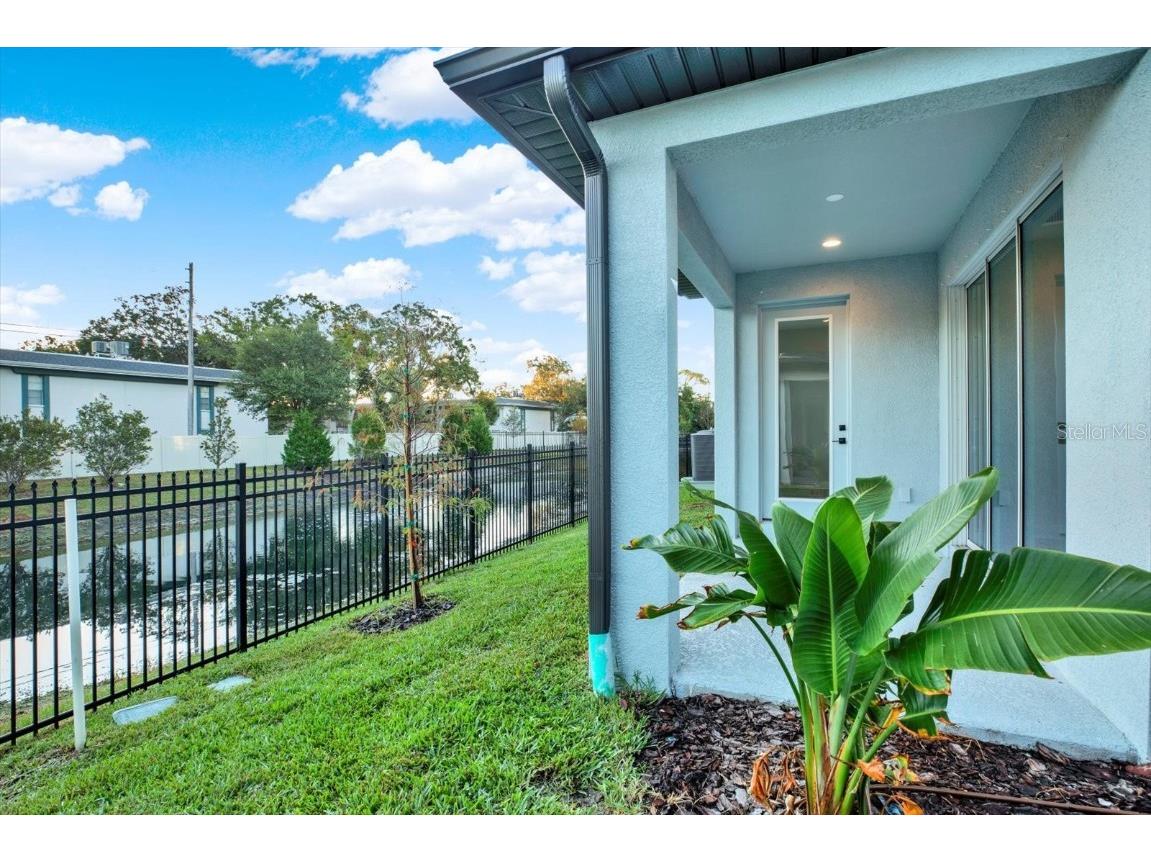 7749 93rd Street N Seminole FL 33777 TB8447679 image28