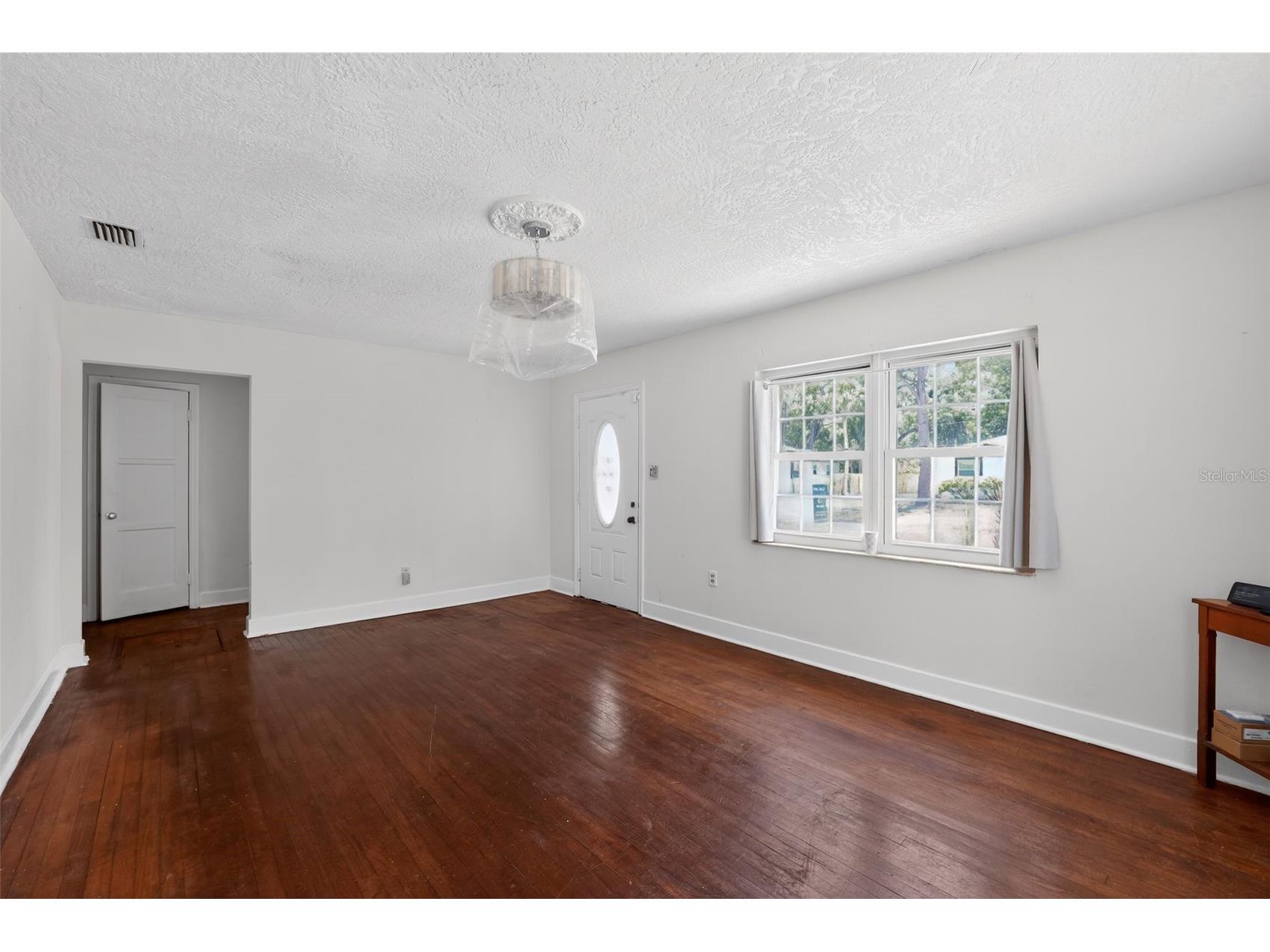775 28th Avenue S Saint Petersburg FL 33705 O6394592 image4