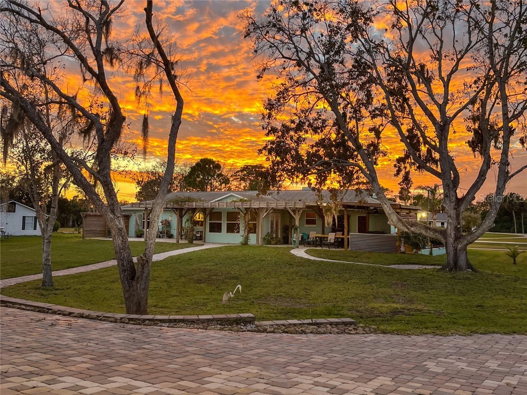 775 Bay Drive New Smyrna Beach FL 32168 O6311494 image1