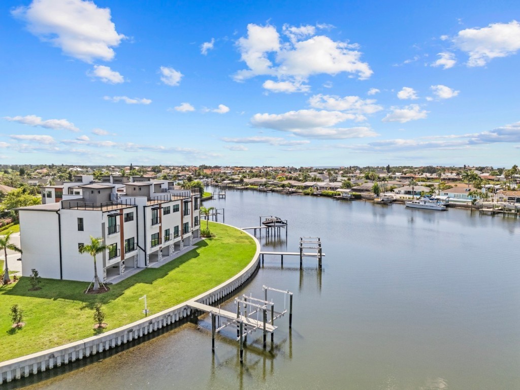 775 Gran Kaymen Way Apollo Beach FL 33572 TB8431126 image2