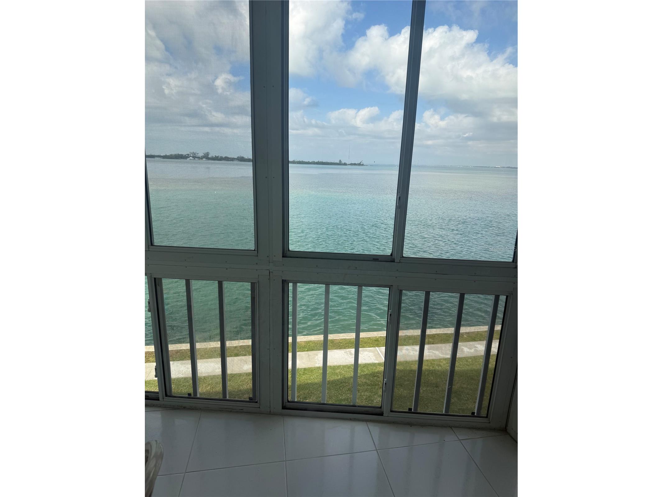 775 John Ringling Boulevard # 33 Sarasota FL 34236 - SARASOTA BAY A4668031 image31