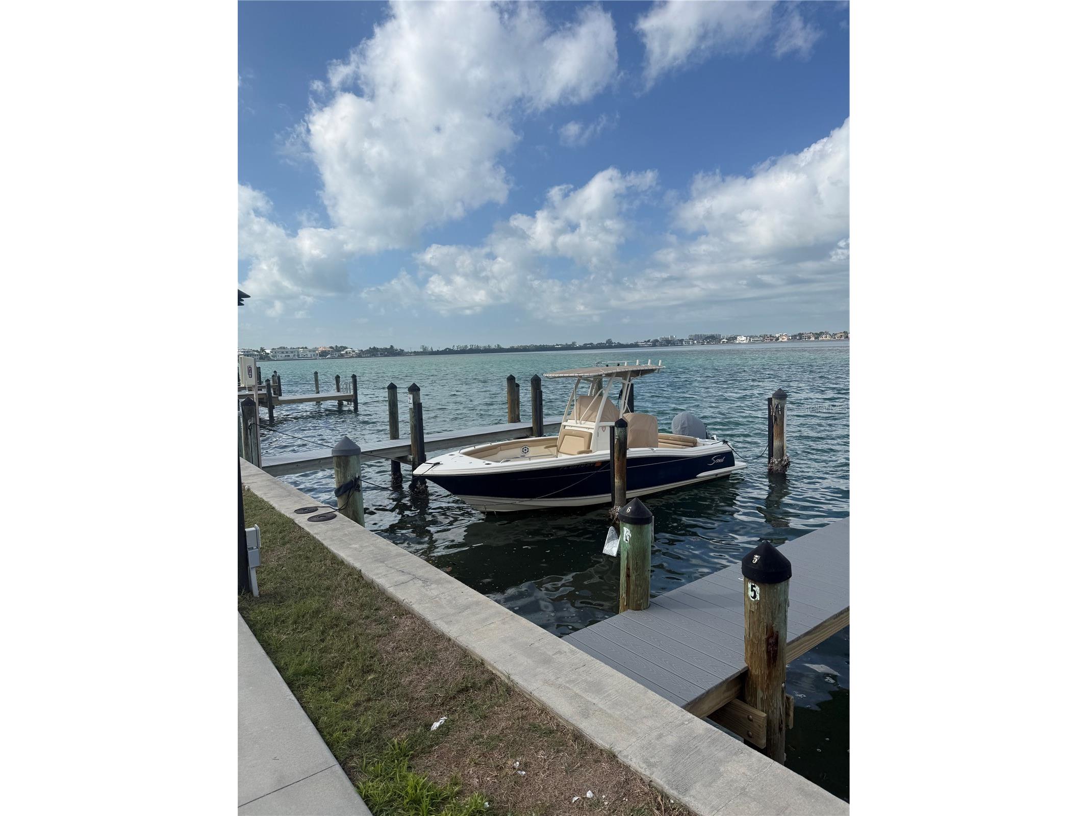 775 John Ringling Boulevard # 33 Sarasota FL 34236 - SARASOTA BAY A4668031 image36