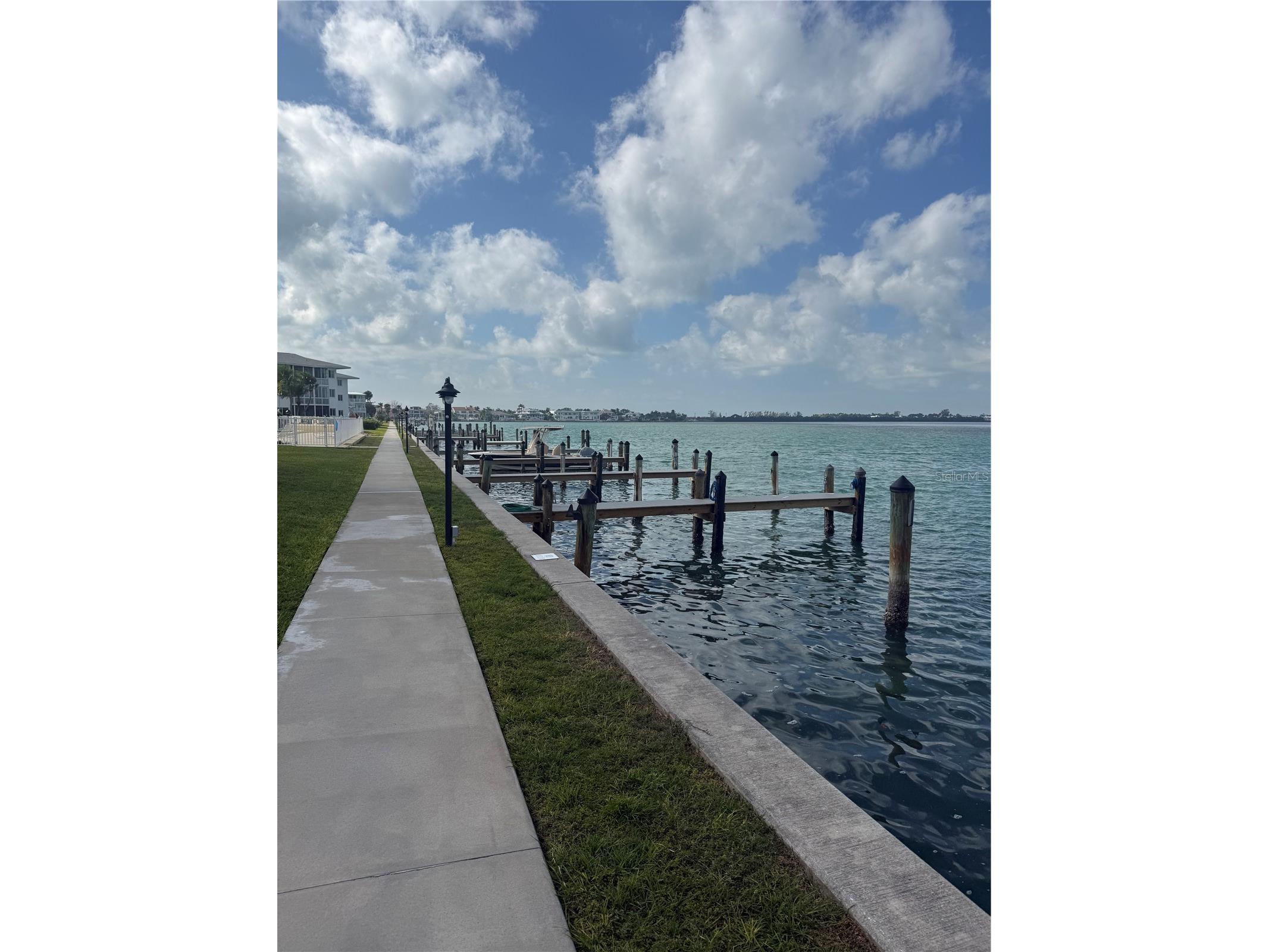 775 John Ringling Boulevard # 33 Sarasota FL 34236 - SARASOTA BAY A4668031 image37