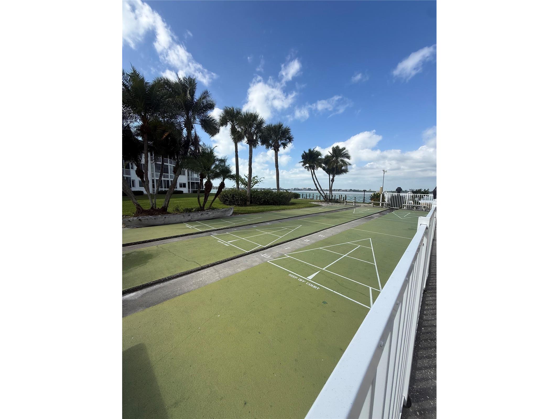 775 John Ringling Boulevard # 33 Sarasota FL 34236 - SARASOTA BAY A4668031 image42