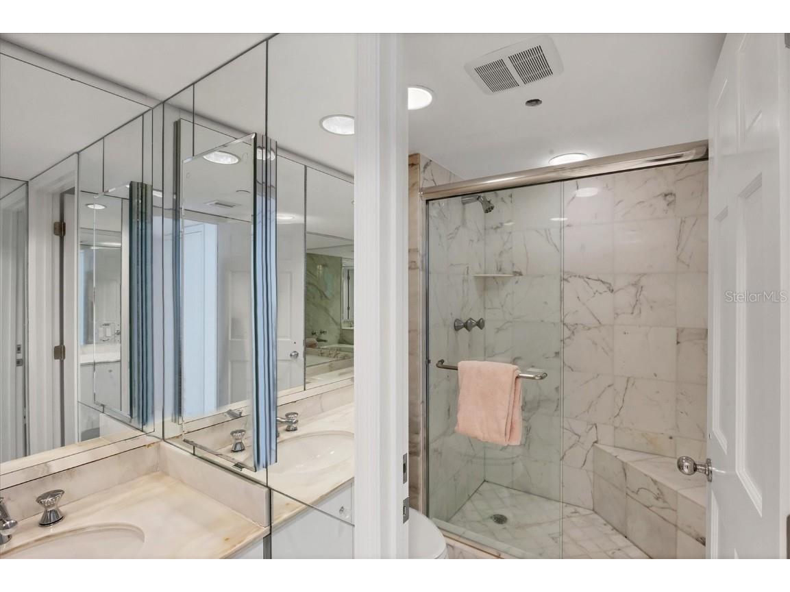 775 Longboat Club Road #203 Longboat Key FL 34228 A4667025 image20