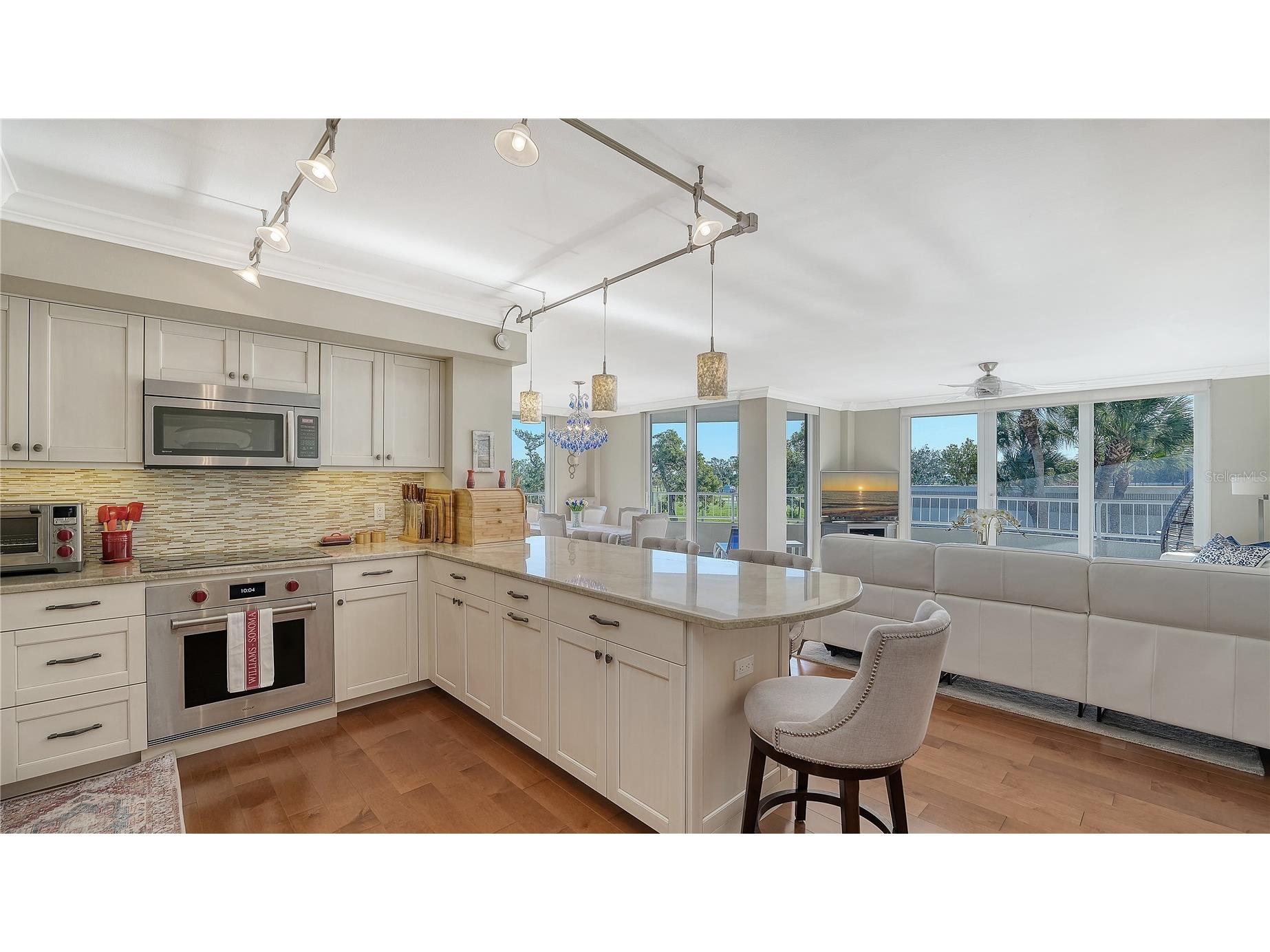 775 Longboat Club Road #204 Longboat Key FL 34228 A4677065 image17