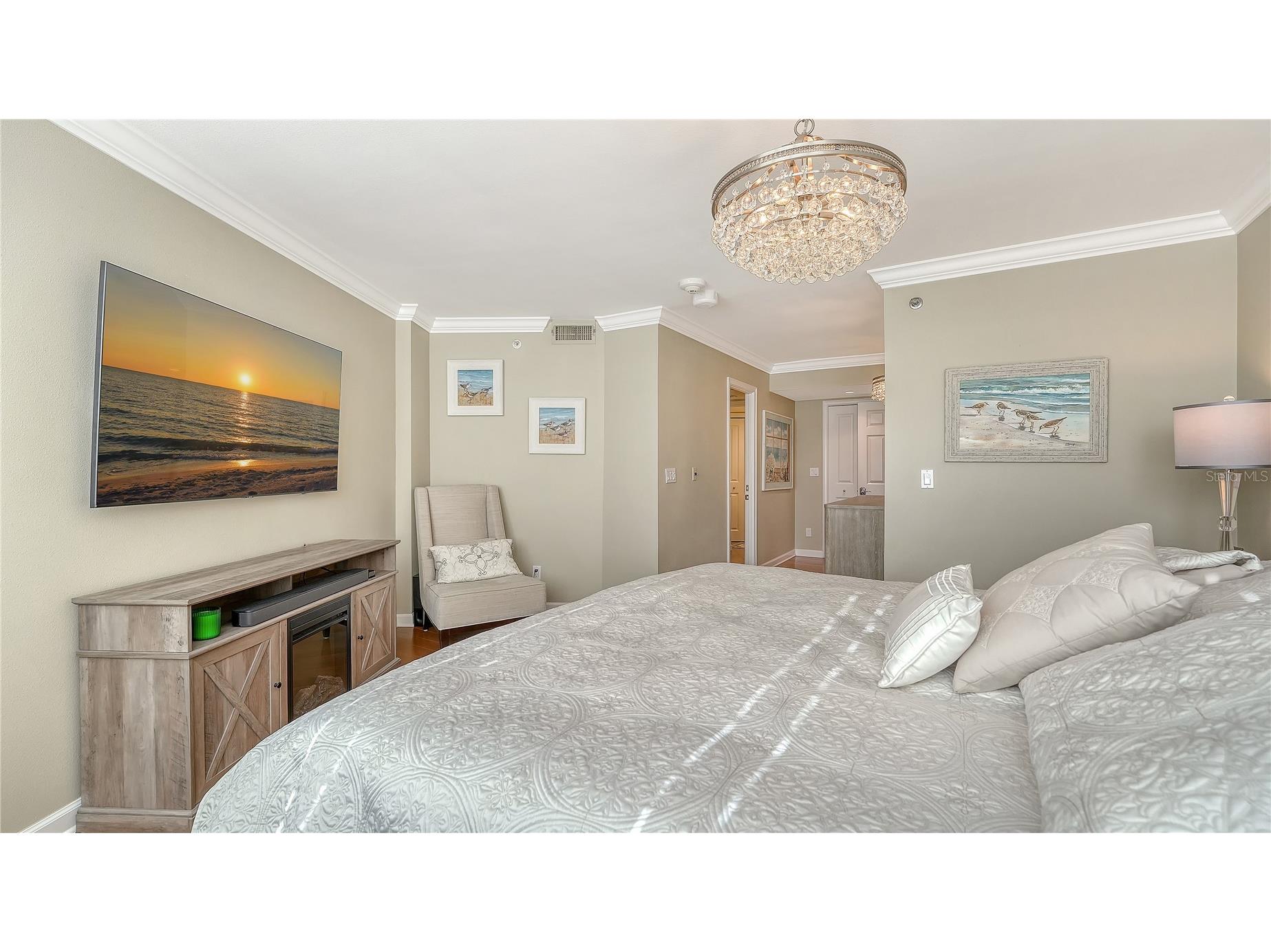 775 Longboat Club Road #204 Longboat Key FL 34228 A4677065 image21