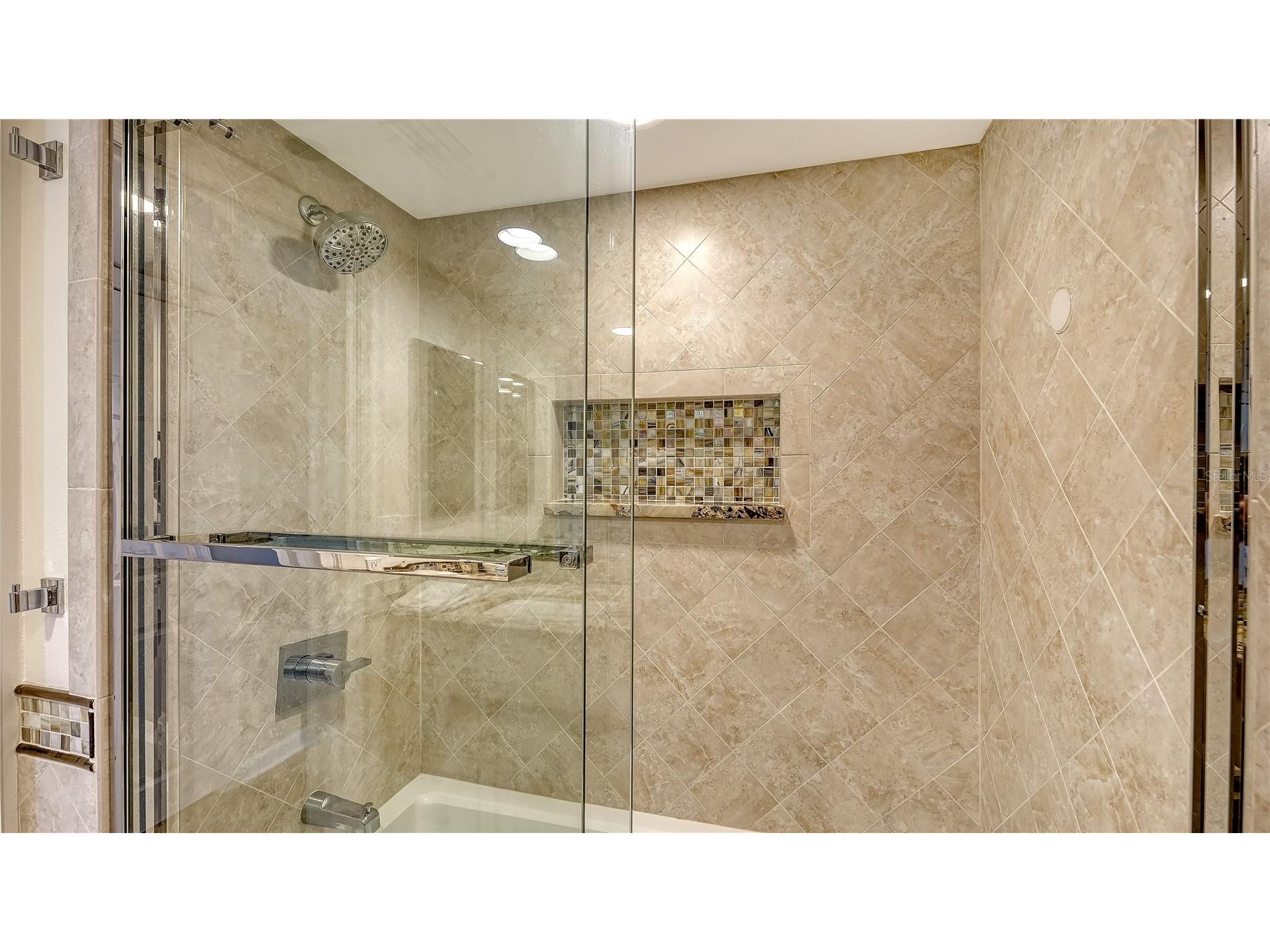 775 Longboat Club Road #204 Longboat Key FL 34228 A4677065 image29