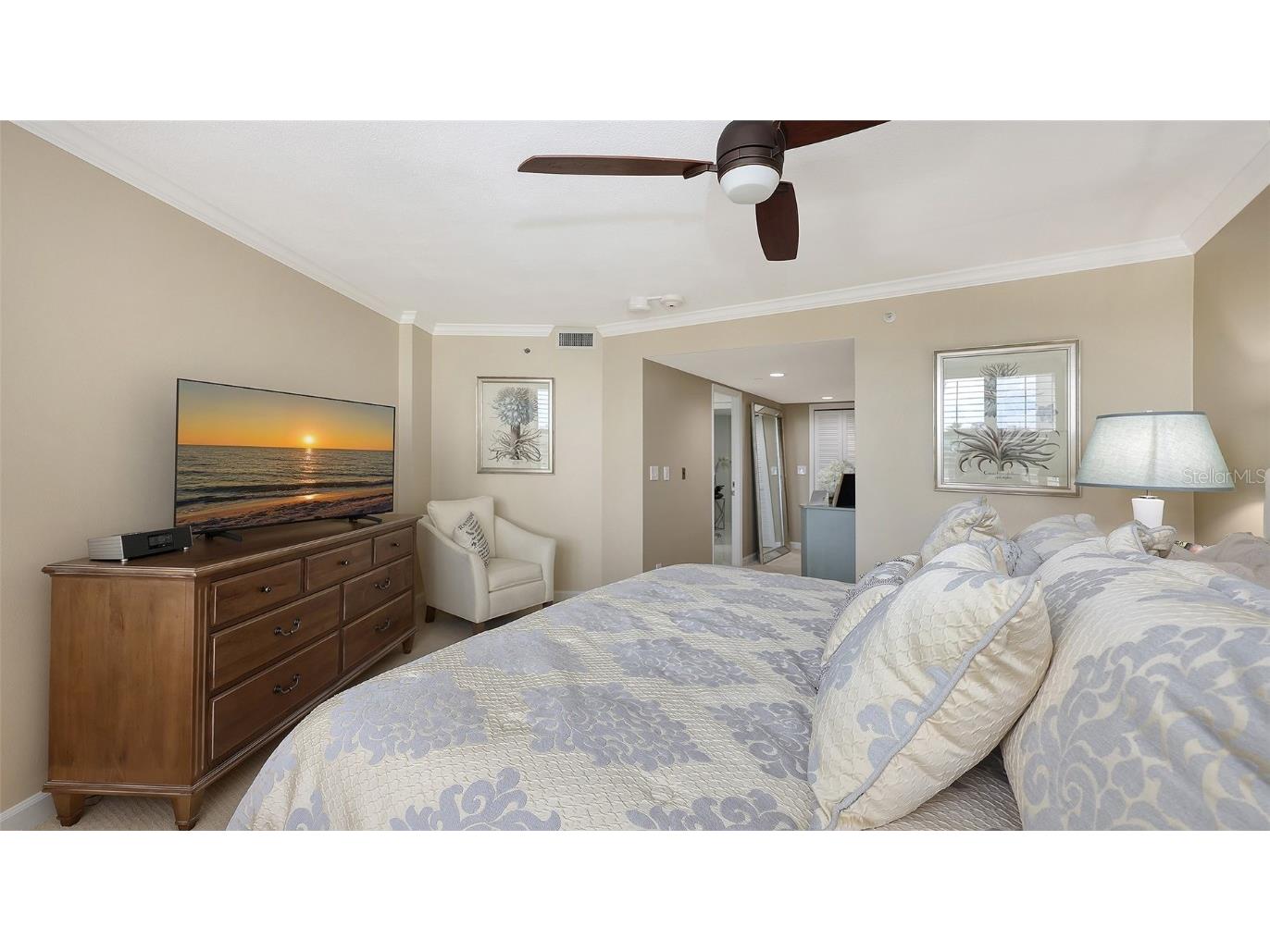 775 Longboat Club Road #304 Longboat Key FL 34228 A4671935 image29