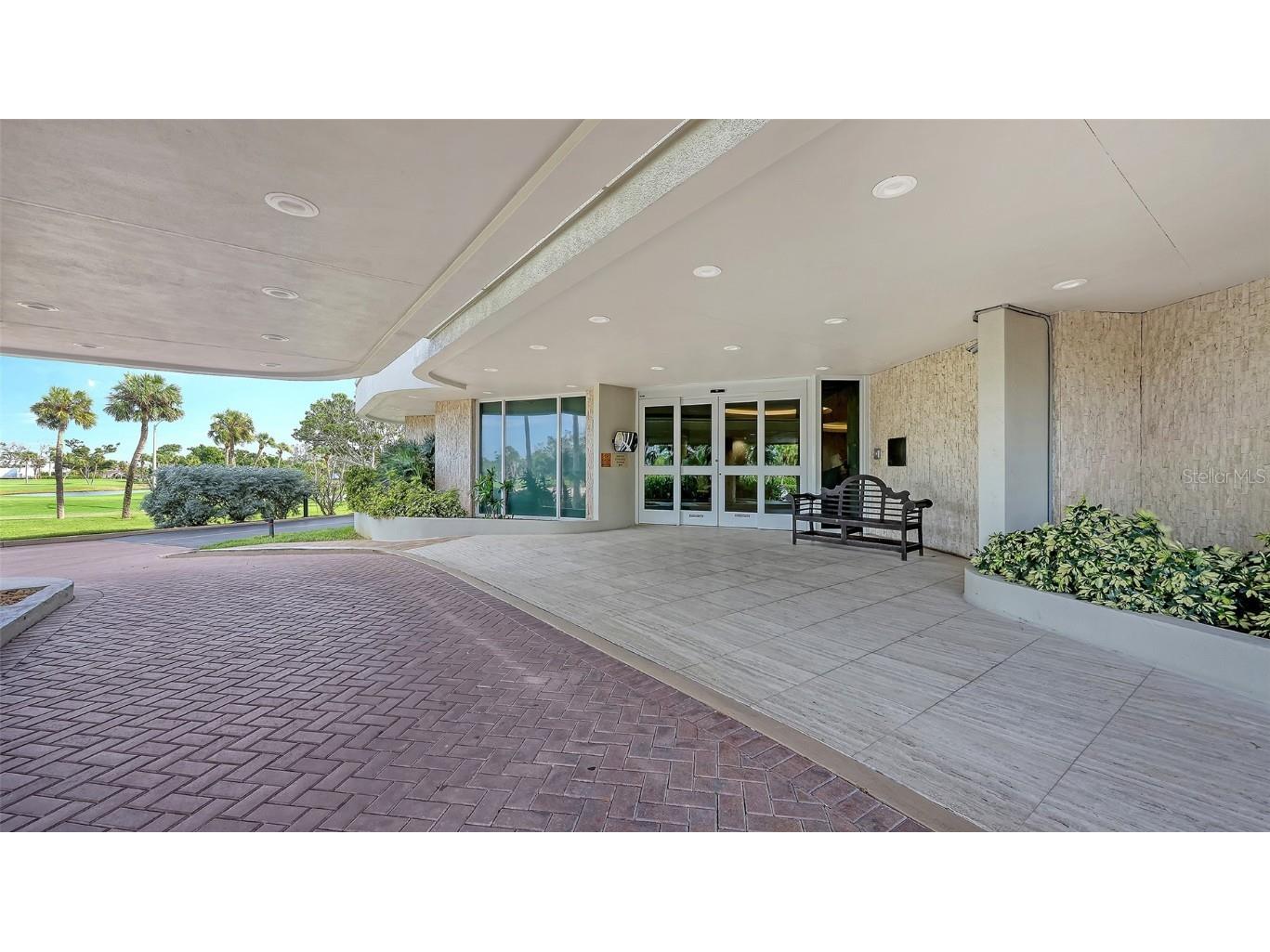 775 Longboat Club Road #304 Longboat Key FL 34228 A4671935 image3