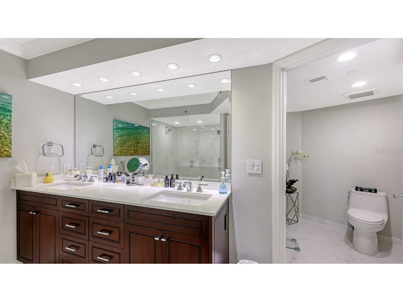 775 Longboat Club Road #304 Longboat Key FL 34228 A4671935 image30