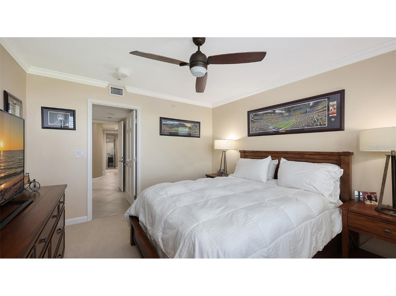 775 Longboat Club Road #304 Longboat Key FL 34228 A4671935 image32