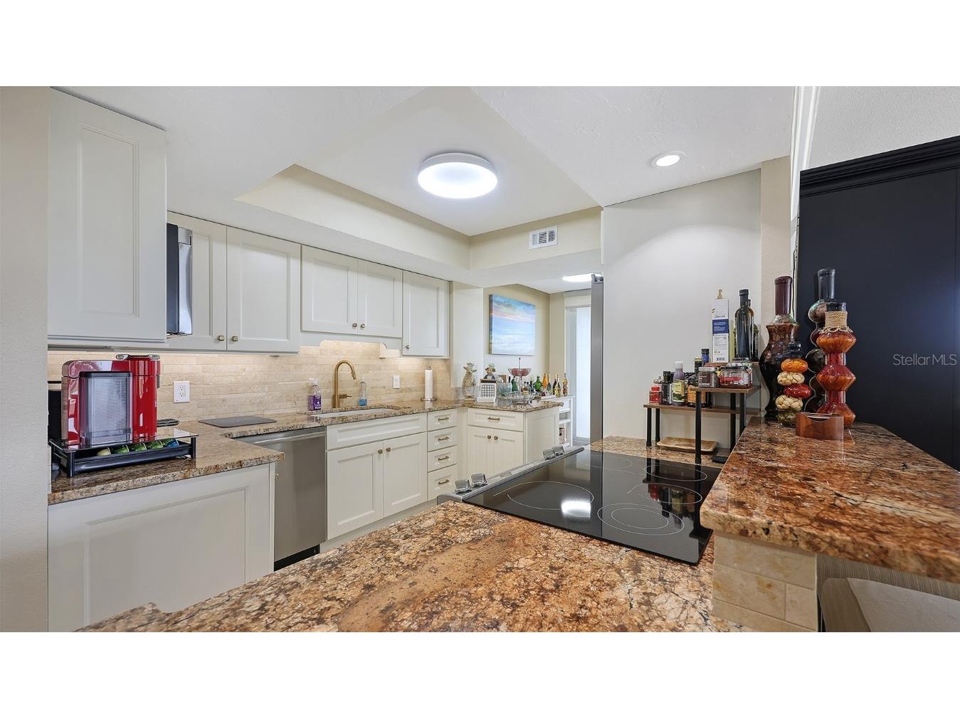 775 Longboat Club Road #304 Longboat Key FL 34228 A4671935 image8