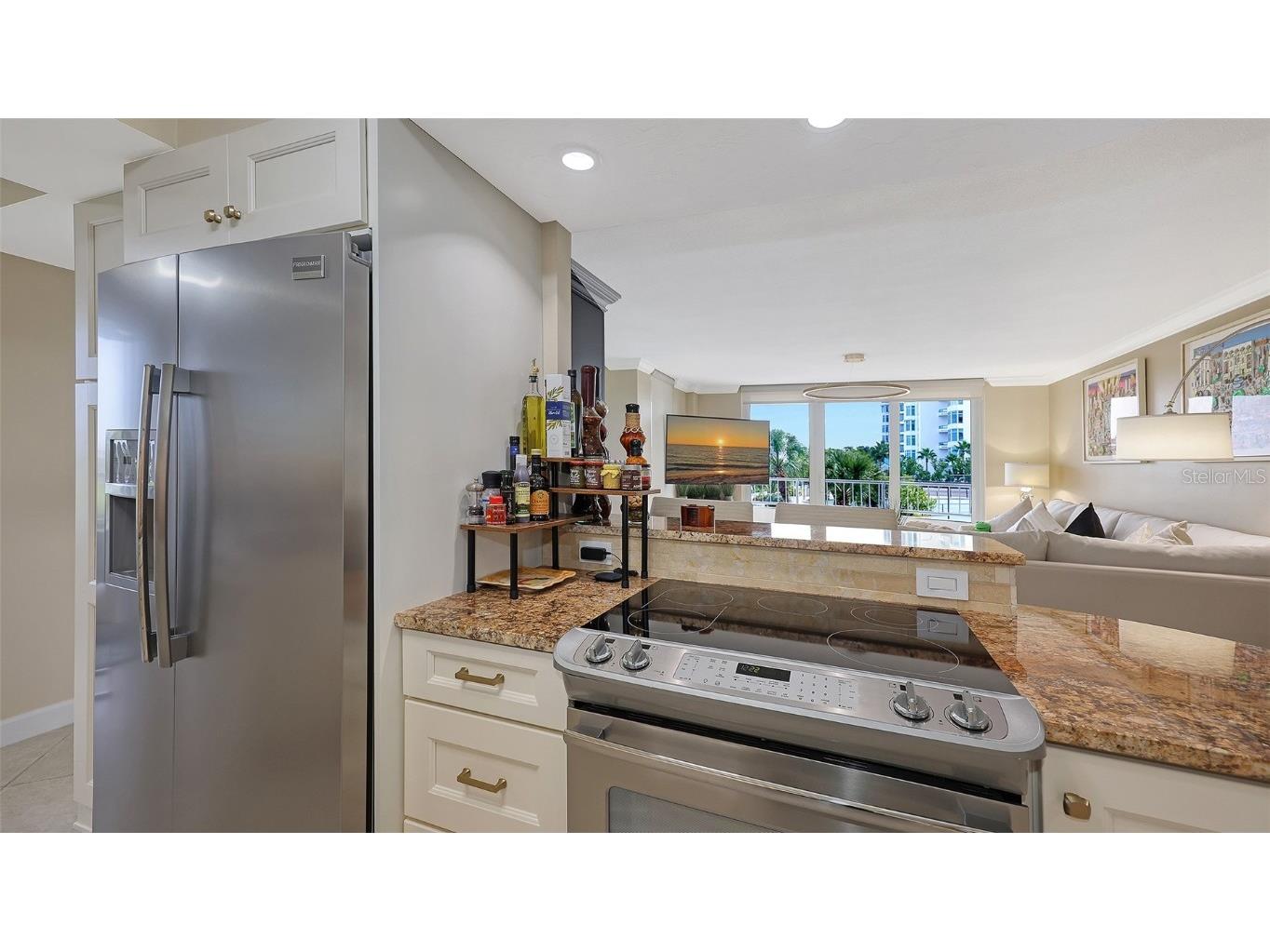 775 Longboat Club Road #304 Longboat Key FL 34228 A4671935 image9