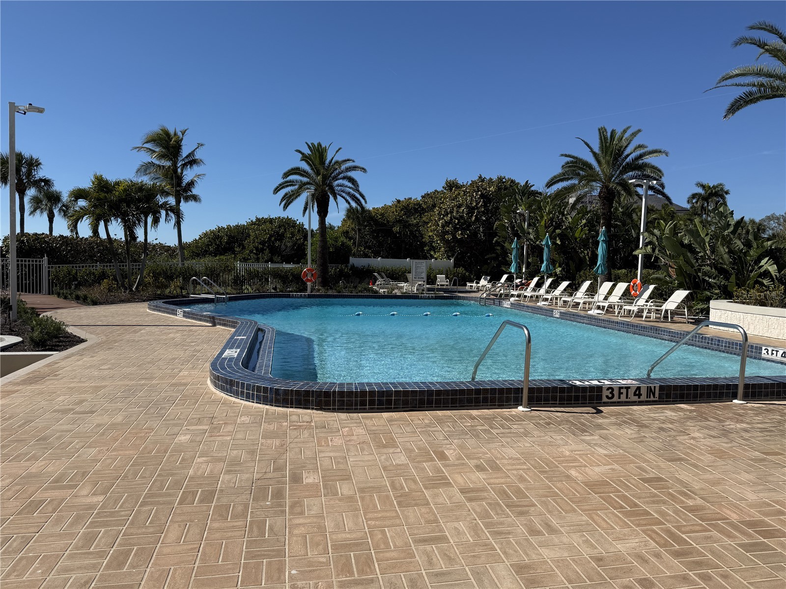 775 Longboat Club Road #401 Longboat Key FL 34228 - GULF OF MEXICO A4681439 image25
