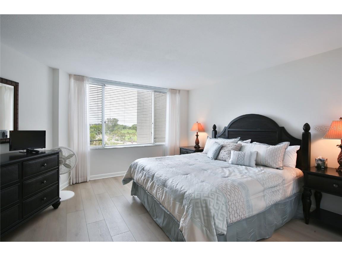 775 Longboat Club Road #405 Longboat Key FL 34228 A4486249 image13