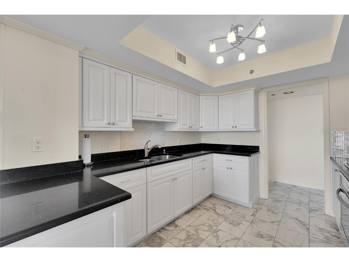 775 Longboat Club Road #705 Longboat Key FL 34228 - GULF OF AMERICA A4672711 image25