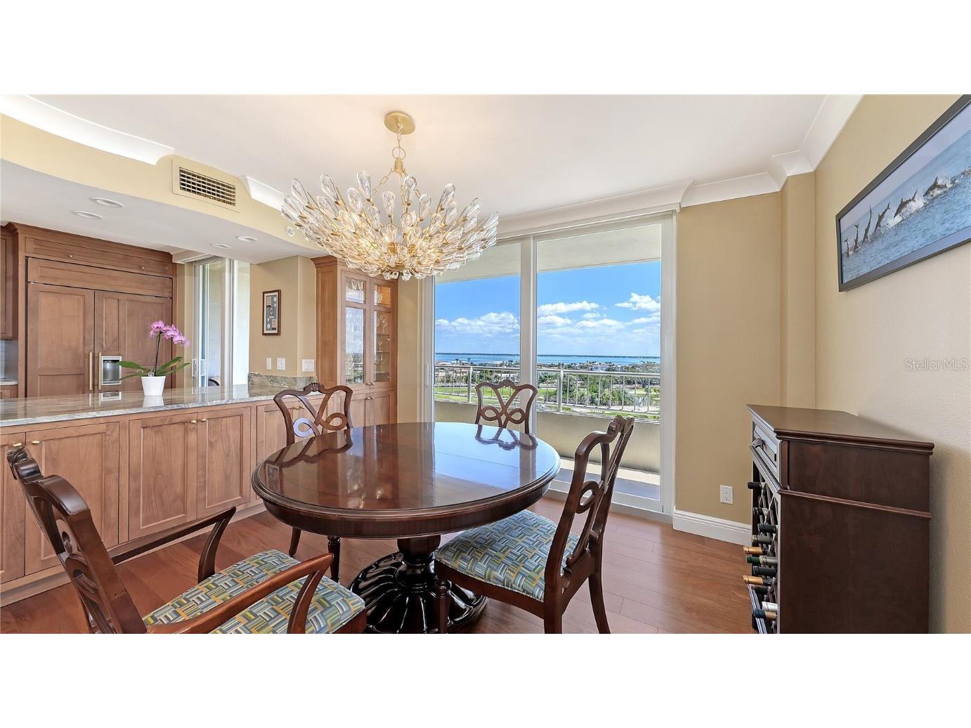 775 Longboat Club Road #807 Longboat Key FL 34228 - GULF OF MEXICO / SARASOTA BAY A4667077 image17