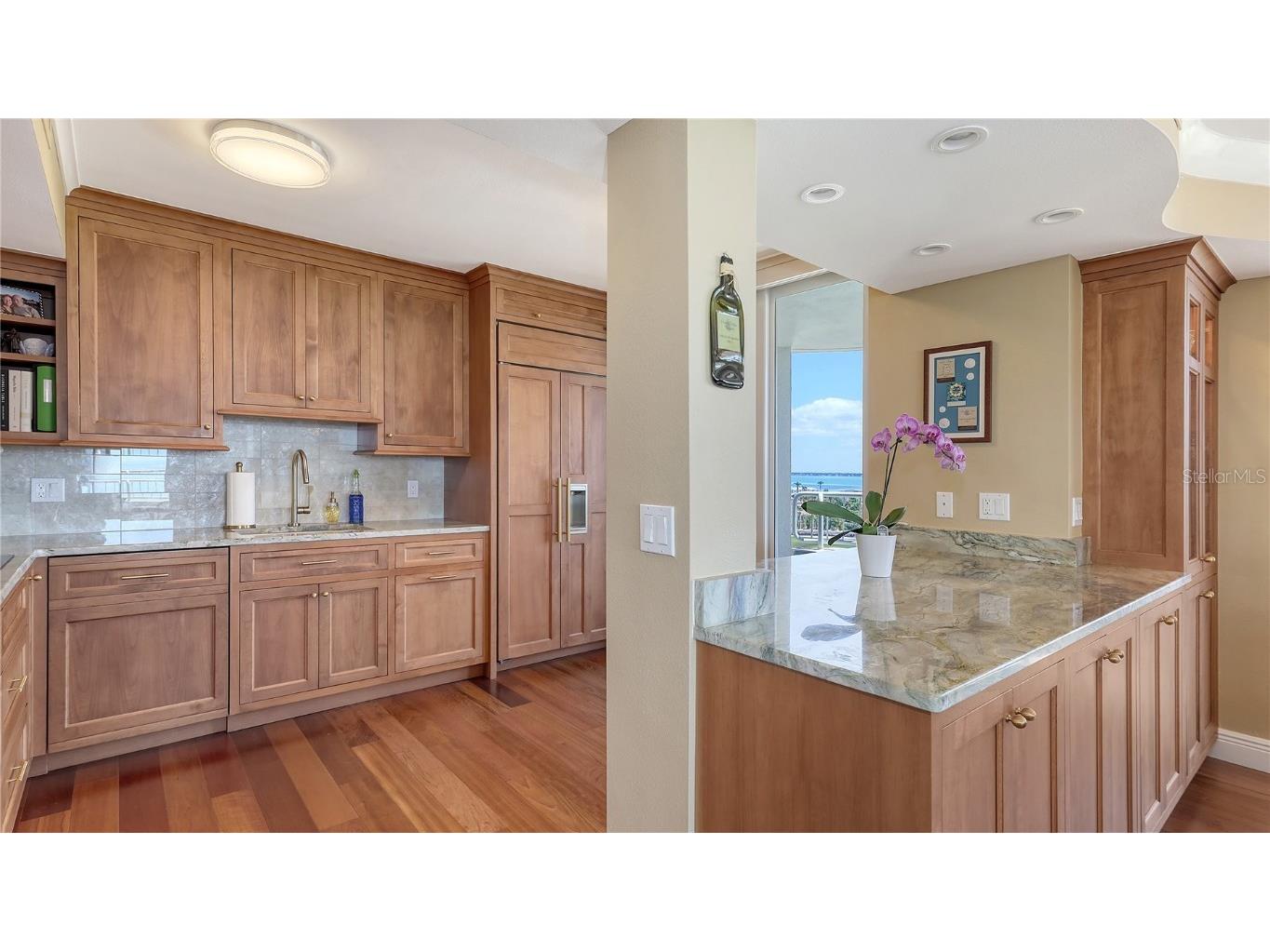 775 Longboat Club Road #807 Longboat Key FL 34228 - GULF OF MEXICO / SARASOTA BAY A4667077 image23