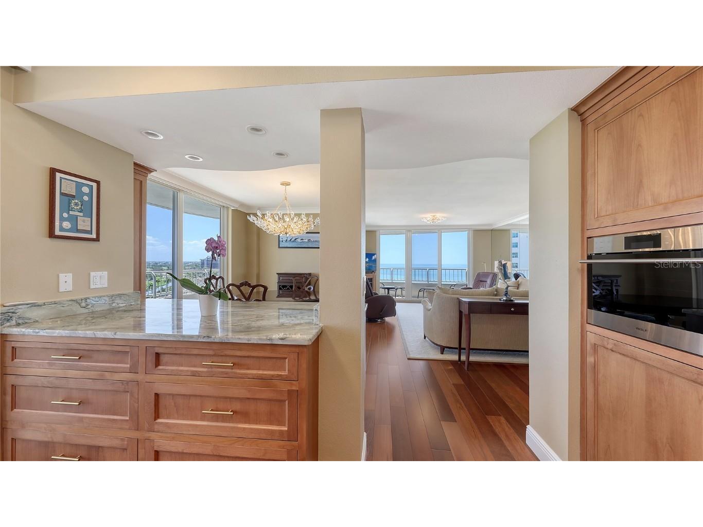 775 Longboat Club Road #807 Longboat Key FL 34228 - GULF OF MEXICO / SARASOTA BAY A4667077 image28