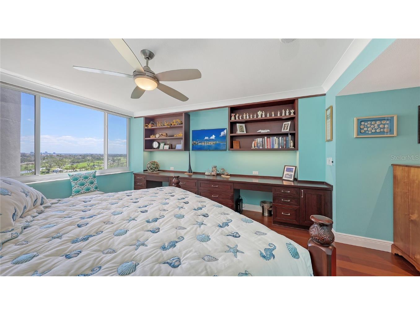 775 Longboat Club Road #807 Longboat Key FL 34228 - GULF OF MEXICO / SARASOTA BAY A4667077 image31