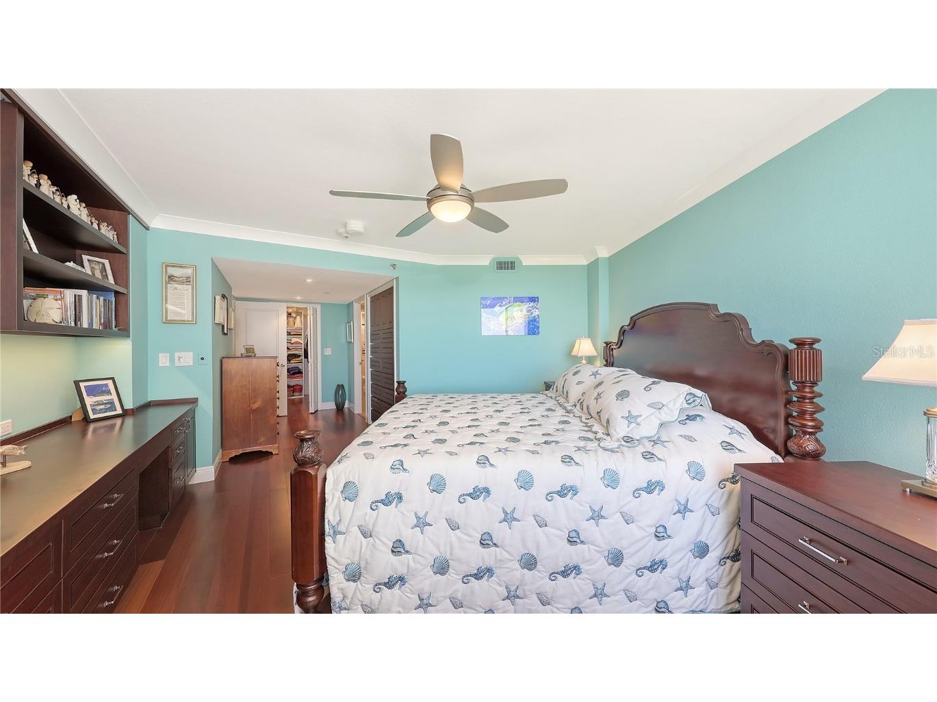 775 Longboat Club Road #807 Longboat Key FL 34228 - GULF OF MEXICO / SARASOTA BAY A4667077 image32