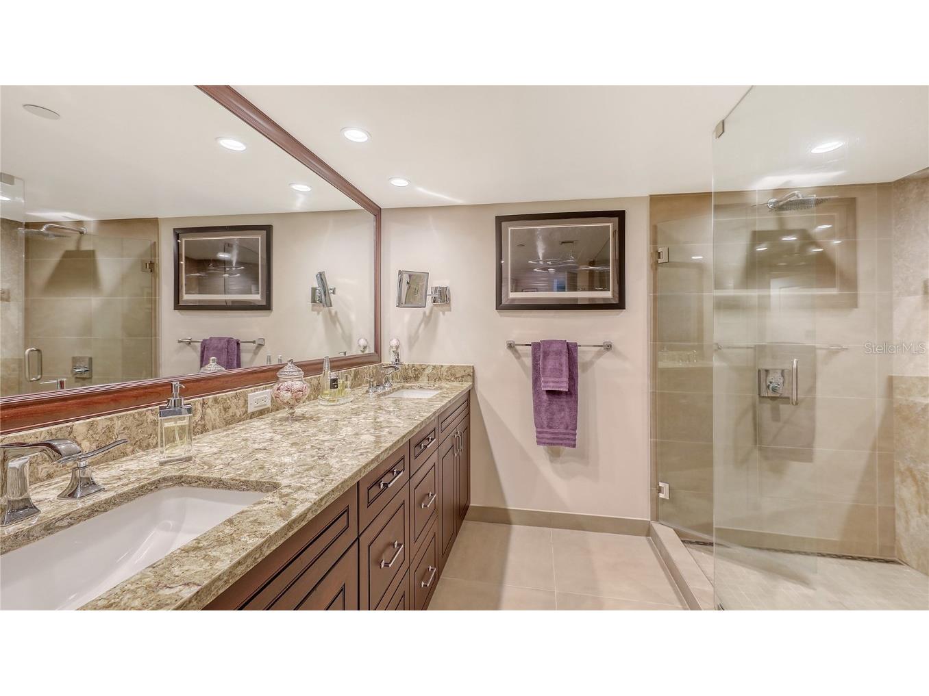 775 Longboat Club Road #807 Longboat Key FL 34228 - GULF OF MEXICO / SARASOTA BAY A4667077 image37