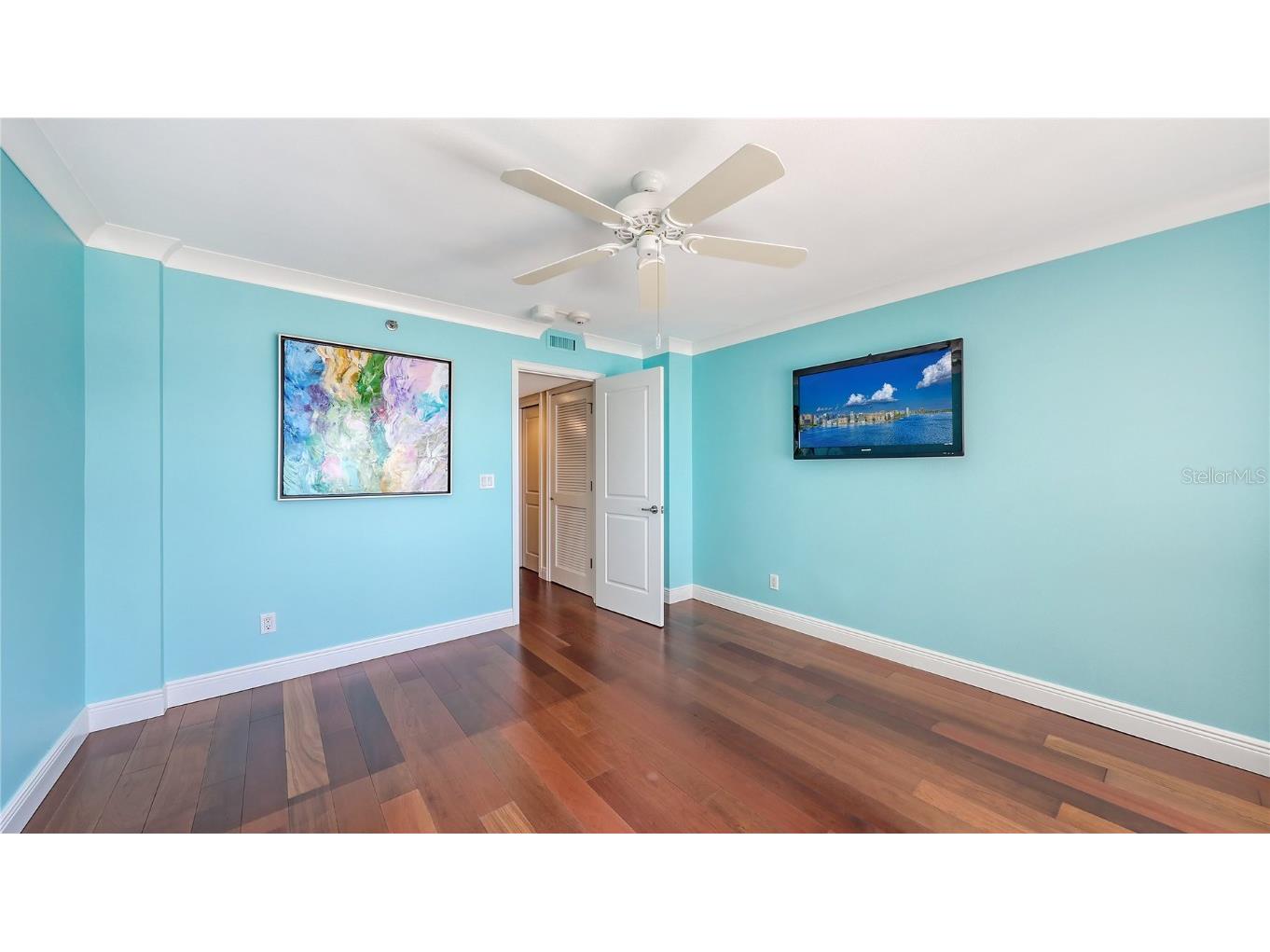 775 Longboat Club Road #807 Longboat Key FL 34228 - GULF OF MEXICO / SARASOTA BAY A4667077 image47