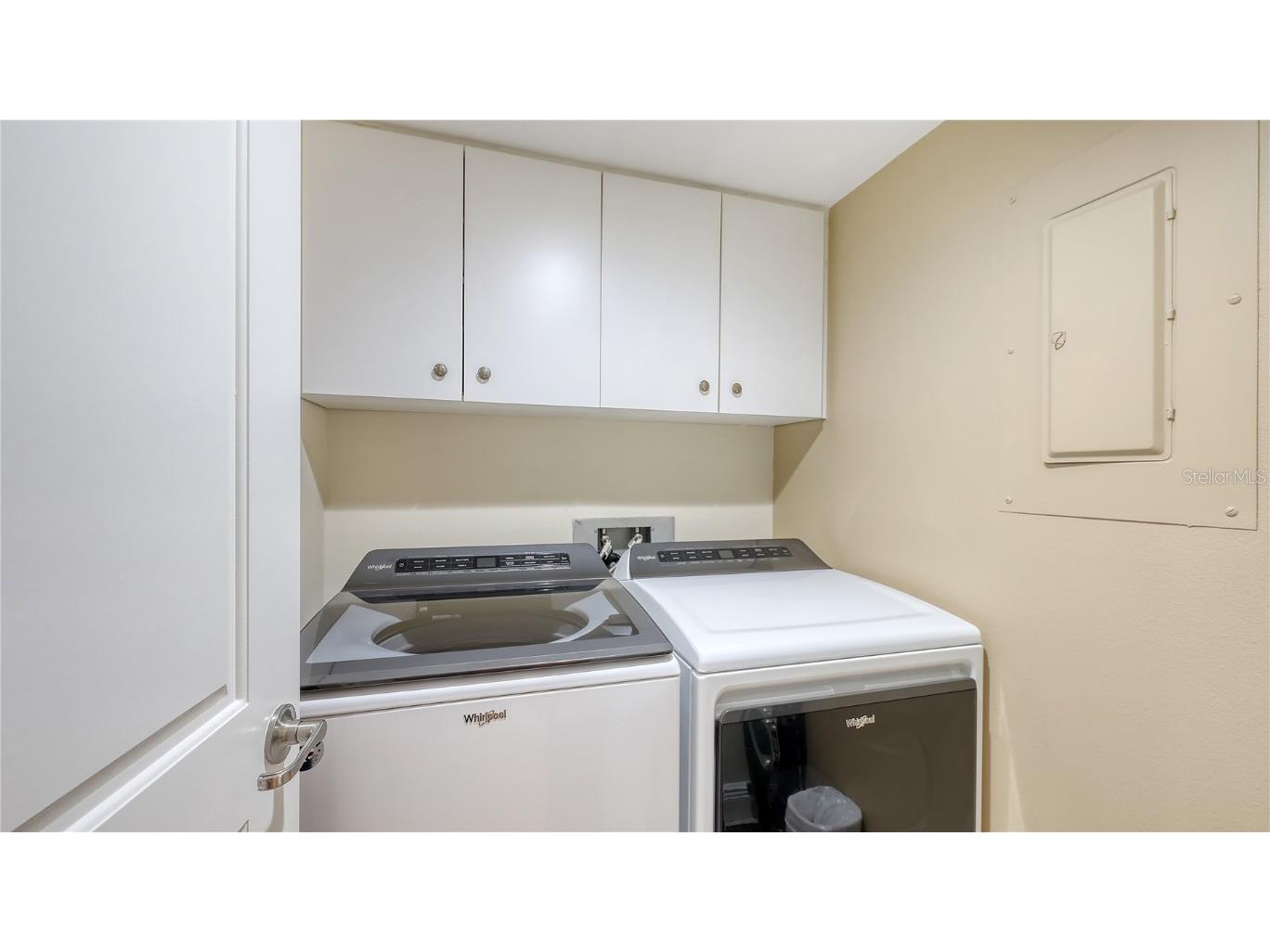 775 Longboat Club Road #807 Longboat Key FL 34228 - GULF OF MEXICO / SARASOTA BAY A4667077 image51