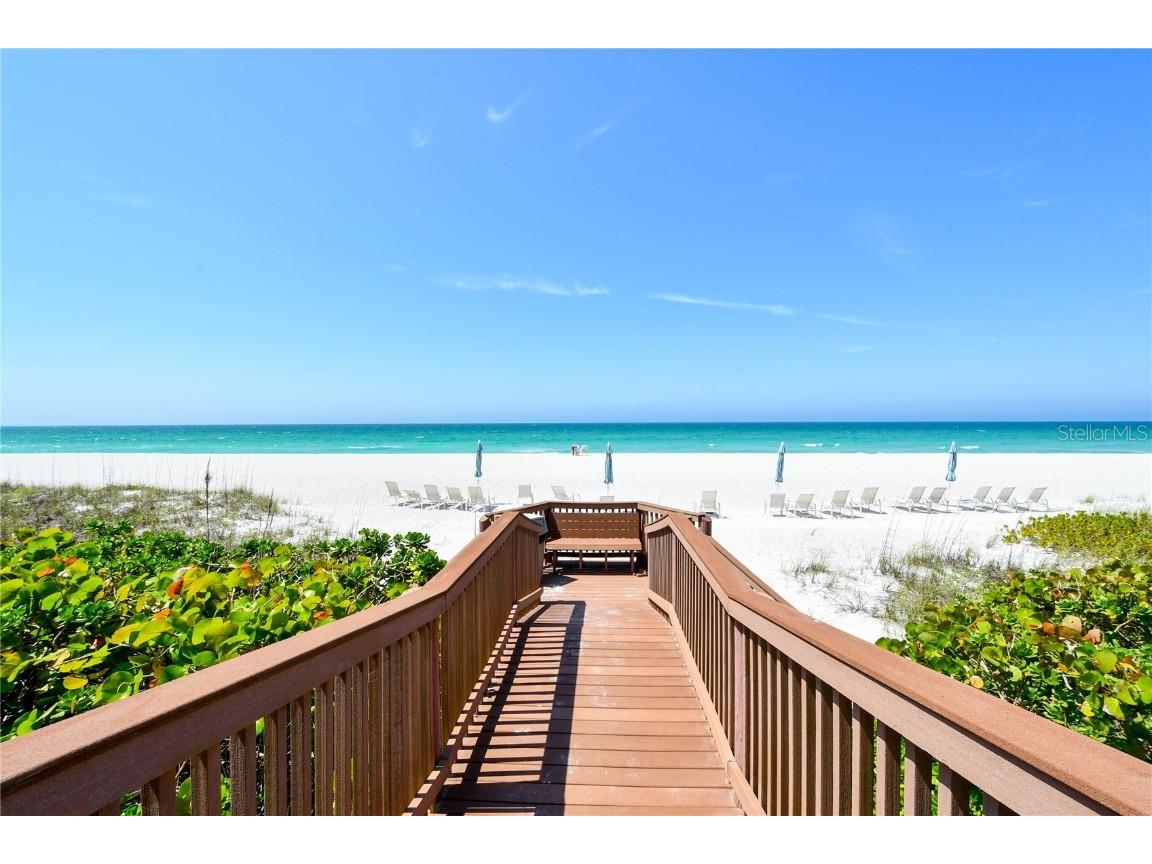 775 Longboat Club Road #807 Longboat Key FL 34228 - GULF OF MEXICO / SARASOTA BAY A4667077 image60