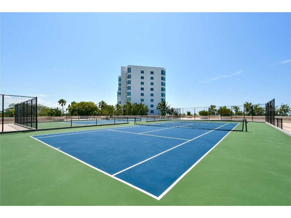 775 Longboat Club Road #807 Longboat Key FL 34228 - GULF OF MEXICO / SARASOTA BAY A4667077 image63