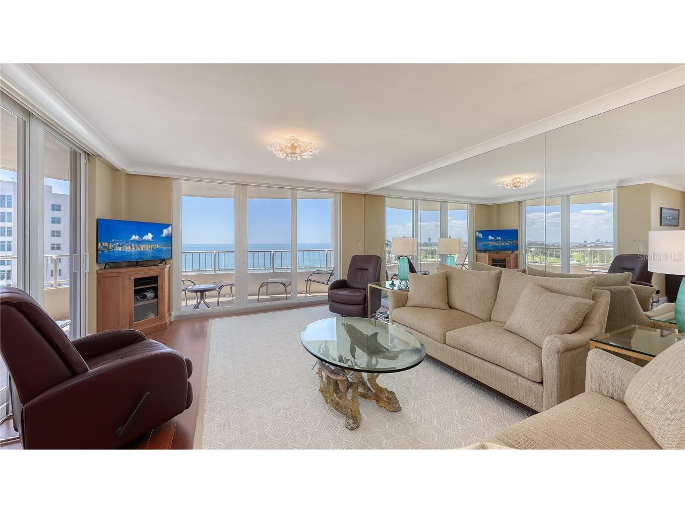 775 Longboat Club Road #807 Longboat Key FL 34228 - GULF OF MEXICO / SARASOTA BAY A4667077 image8