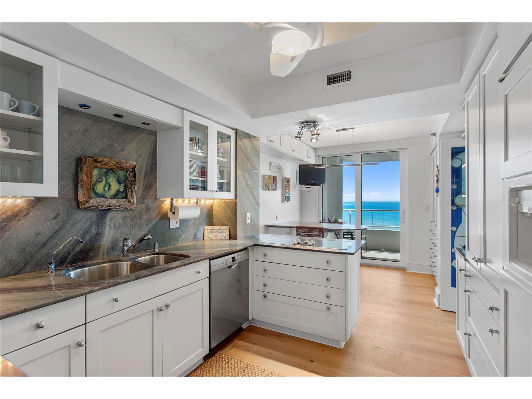 775 Longboat Club Road #808 Longboat Key FL 34228 - GULF OF MEXICO A4683021 image13