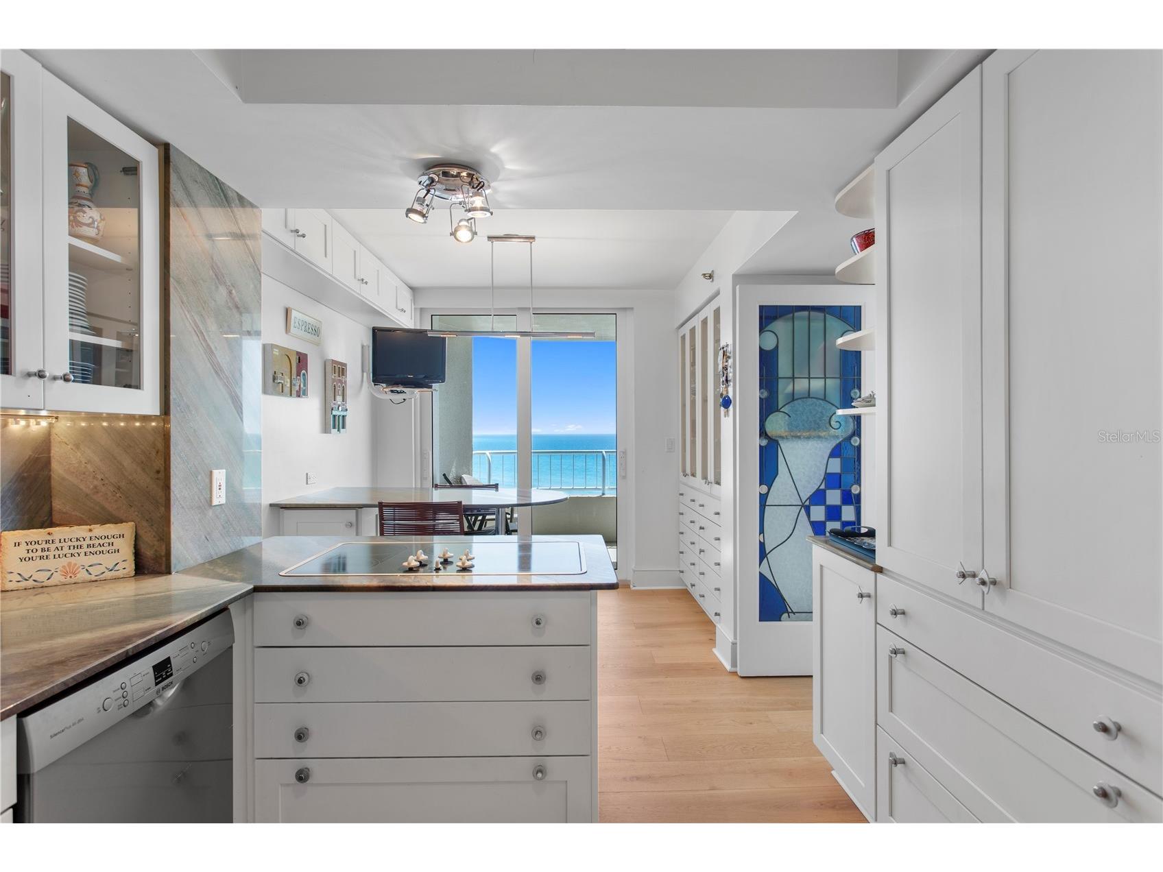 775 Longboat Club Road #808 Longboat Key FL 34228 - GULF OF MEXICO A4683021 image14