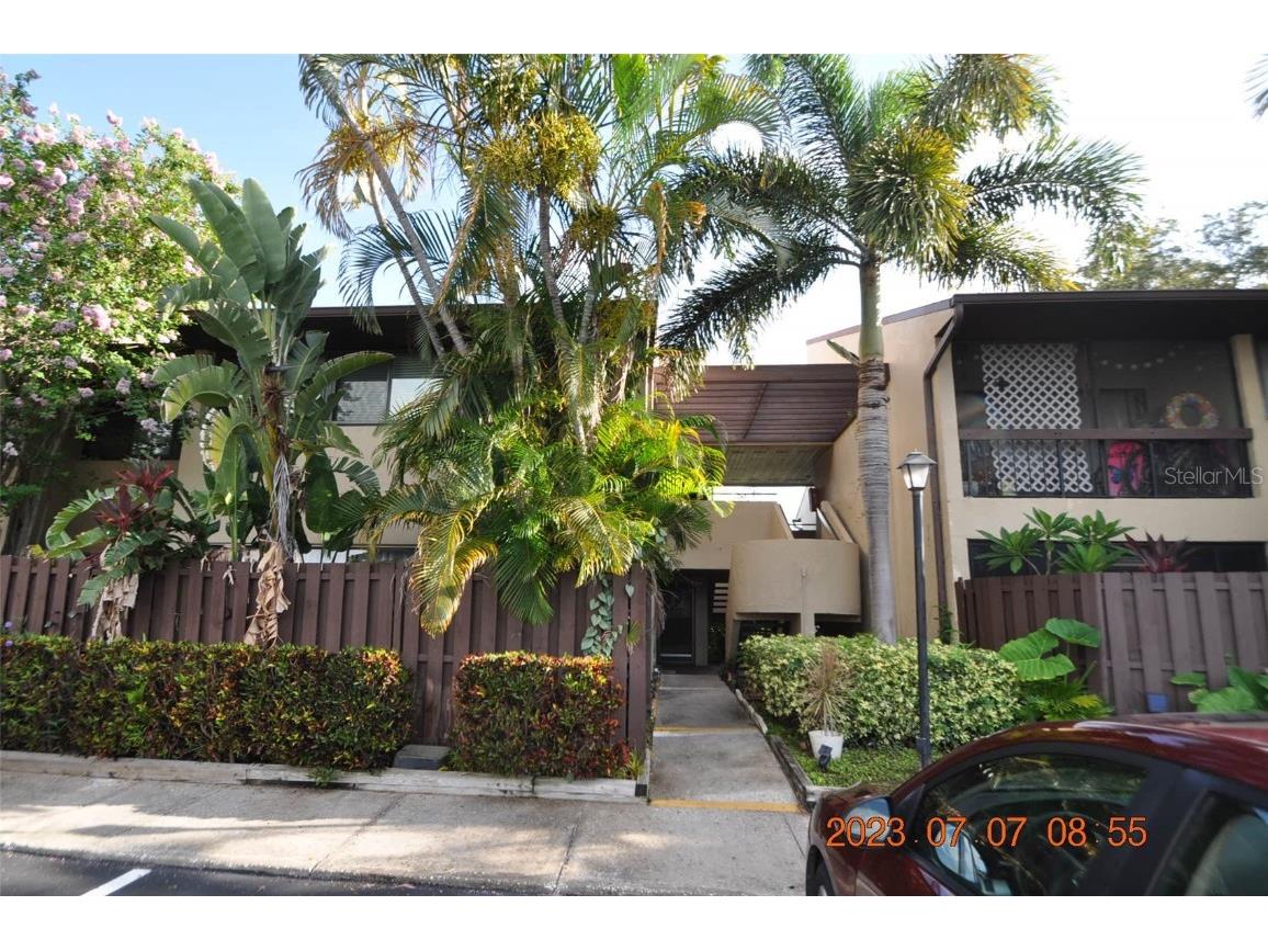 775 N Village Drive N #207 Saint Petersburg FL 33716 T3473782 image1