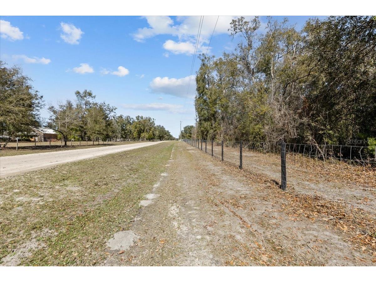 775 SW Choctaw Avenue Fort White FL 32038 TB8480218 image3