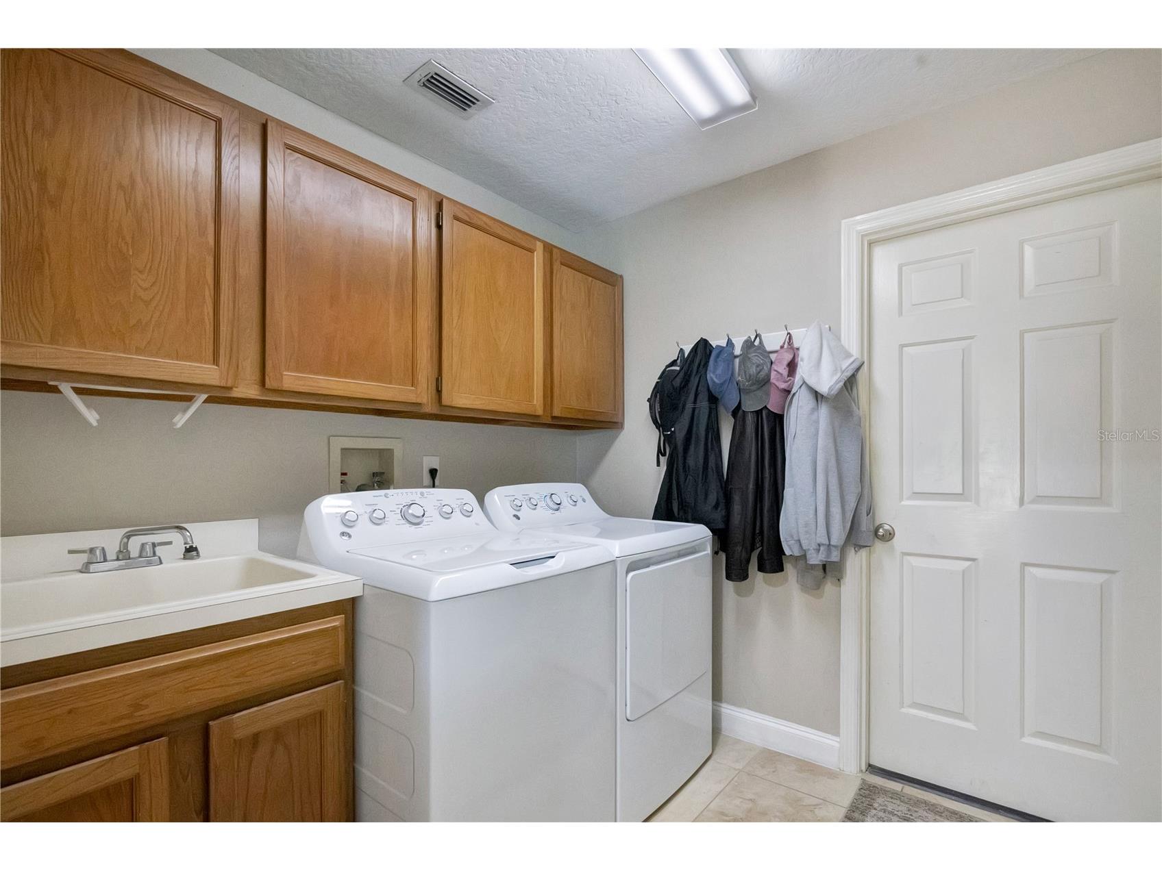 7750 Apple Tree Circle Orlando FL 32819 O6420397 image26