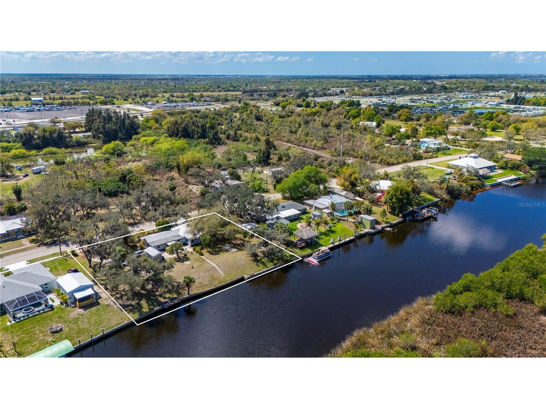 7754 Riverside Drive Punta Gorda FL 33982 - SHELL CREEEK C7523049 image1