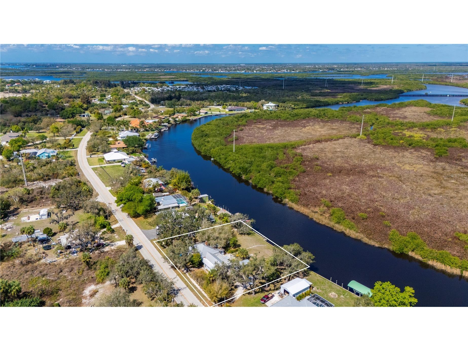 7754 Riverside Drive Punta Gorda FL 33982 - SHELL CREEEK C7523049 image3