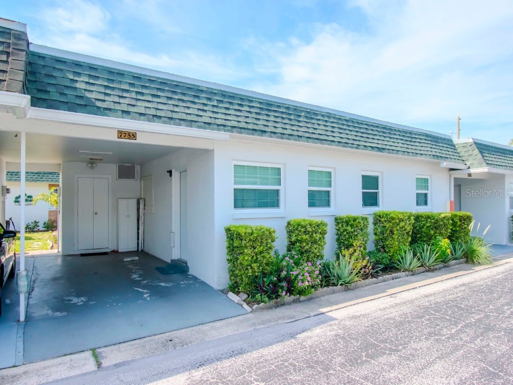 7755 39th Avenue N Saint Petersburg FL 33709 TB8444874 image23