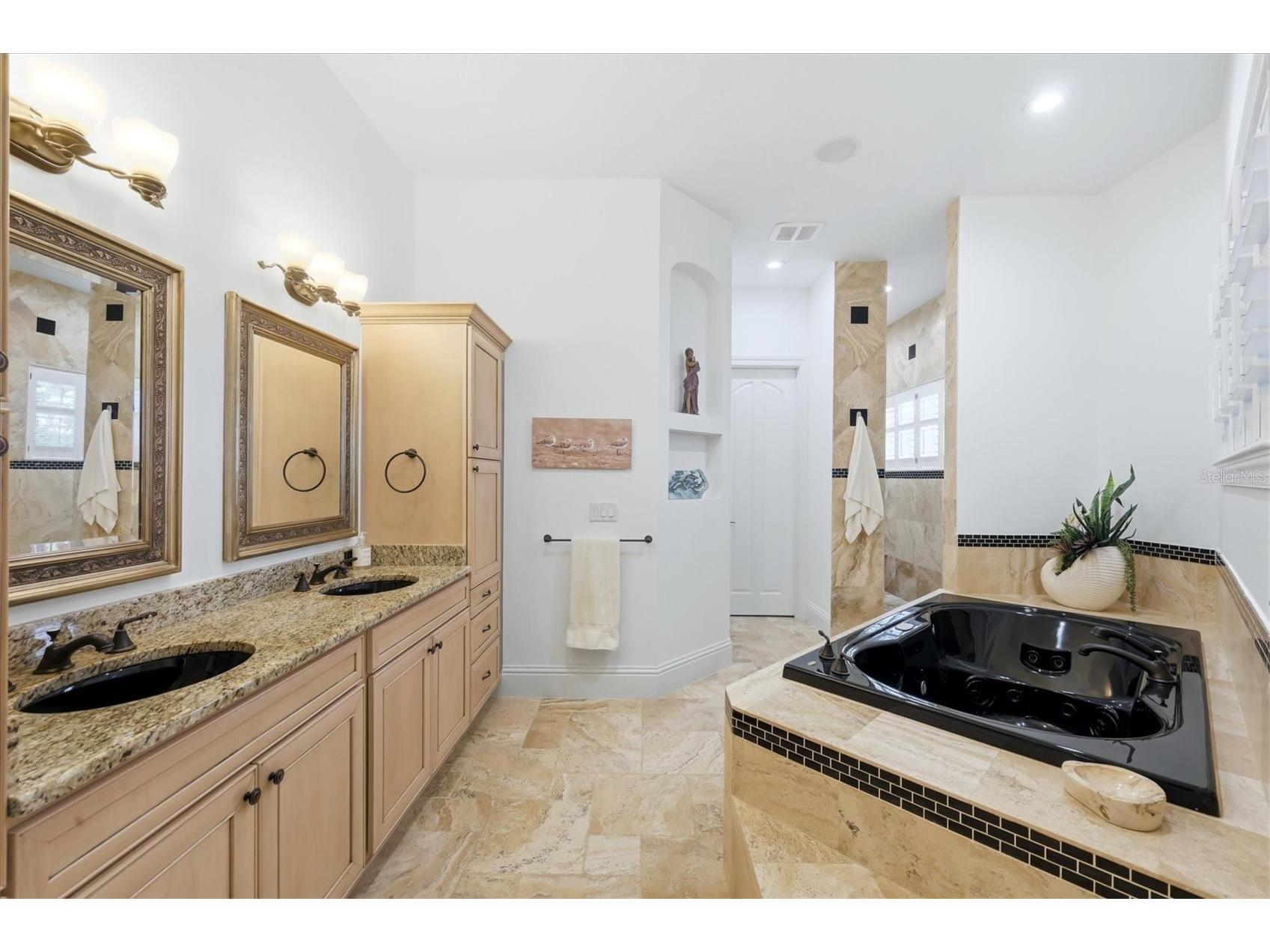 7755 Holiday Drive N Sarasota FL 34231 A4687403 image33
