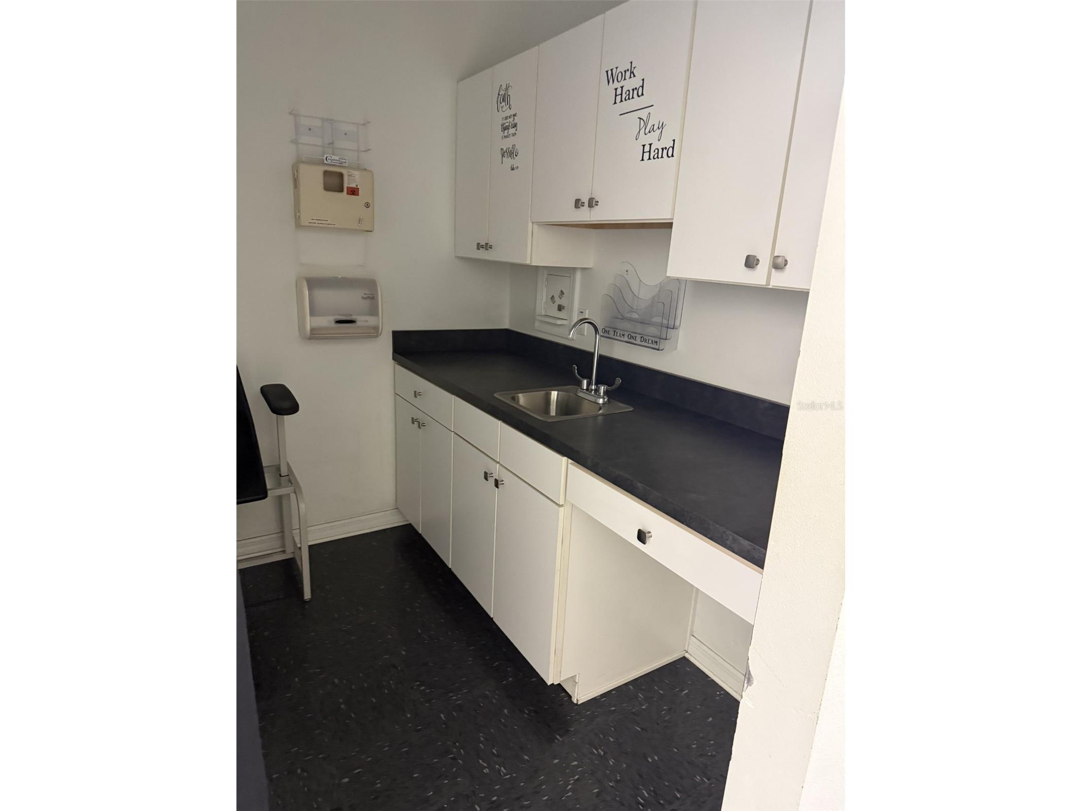 7756 Palm River Road Tampa FL 33619 TB8508600 image6