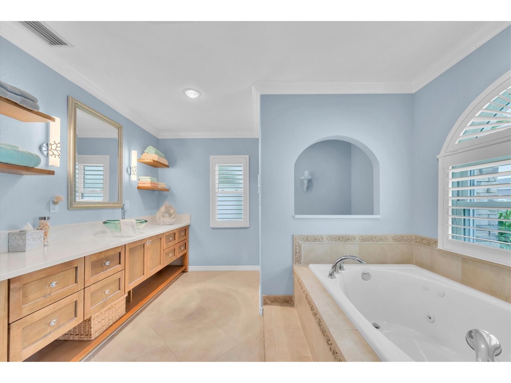 7759 Carver Court Seminole FL 33772 TB8514696 image20